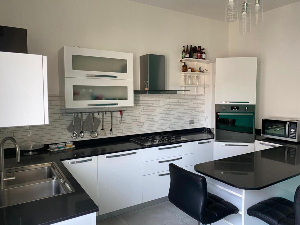 La Casa Di Betty Apartment ซัลโซมัจโจเรแตร์เม ภายนอก รูปภาพ